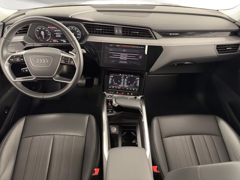Used 2024 Audi Q8 e-tron Premium Plus w/ Premium Plus Package AWD/4WD image 18