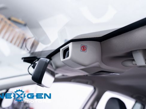 Used 2022 Subaru Crosstrek 2.5i Limited w/ Popular Package #4 image 11