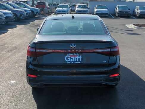New 2026 Volkswagen Jetta SE image 7