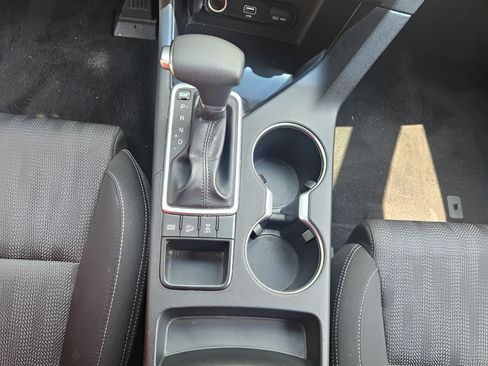 Used 2020 Kia Sportage LX AWD/4WD image 15
