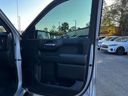 Used 2022 Chevrolet Silverado 1500 Custom image 37