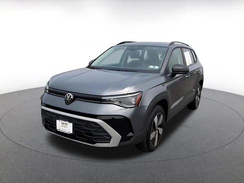 Used 2026 Volkswagen Taos S AWD/4WD image 5