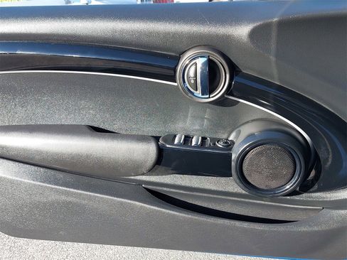 Used 2022 MINI Cooper S image 26