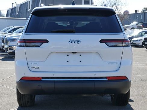 Used 2024 Jeep Grand Cherokee L Laredo image 5