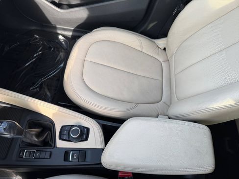 Used 2017 BMW X1 sDrive28i image 14