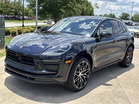 Used 2023 Porsche Macan Turbo AWD/4WD image 11