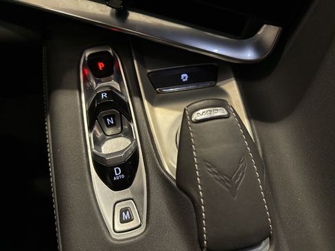 Used 2022 Chevrolet Corvette Stingray Coupe w/ Z51 Performance Package image 23