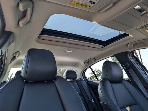 Certified 2025 MAZDA MAZDA3 s image 18