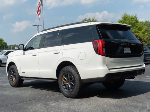 Used 2025 Ford Expedition Tremor AWD/4WD image 7