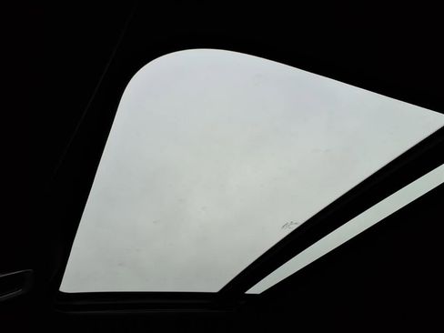 Used 2025 RAM 1500 Laramie w/ Night Edition image 14