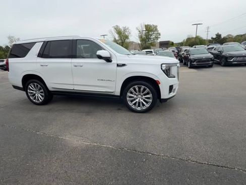 Certified 2023 GMC Yukon Denali AWD/4WD image 9