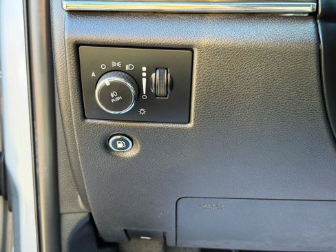 Used 2019 Jeep Grand Cherokee Limited AWD/4WD image 20
