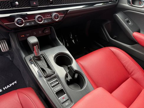 Used 2025 Honda Civic Sport image 13