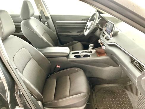 Used 2022 Nissan Altima 2.5 SV FWD image 28
