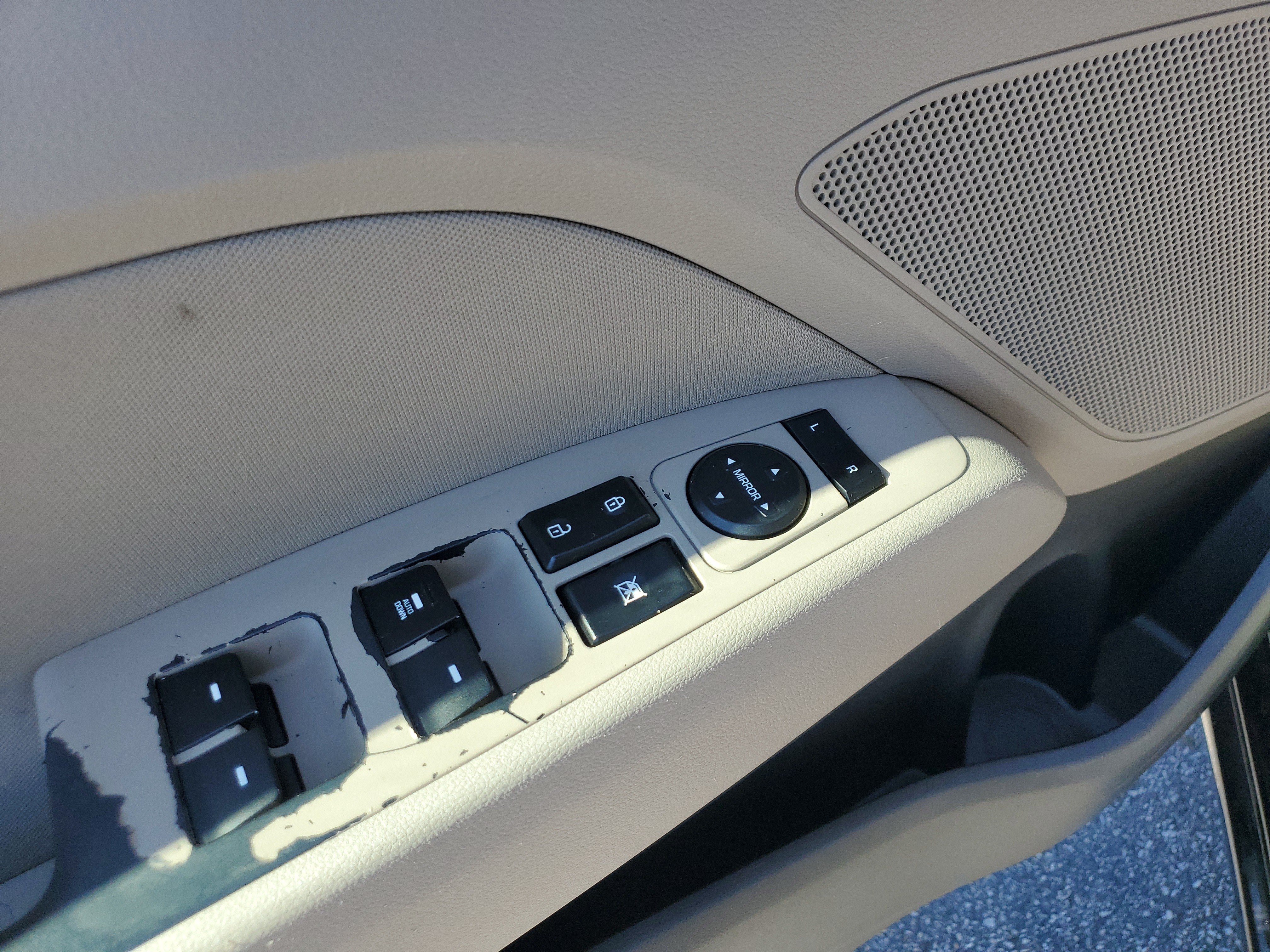 Used 2017 Hyundai Elantra SE FWD image 30
