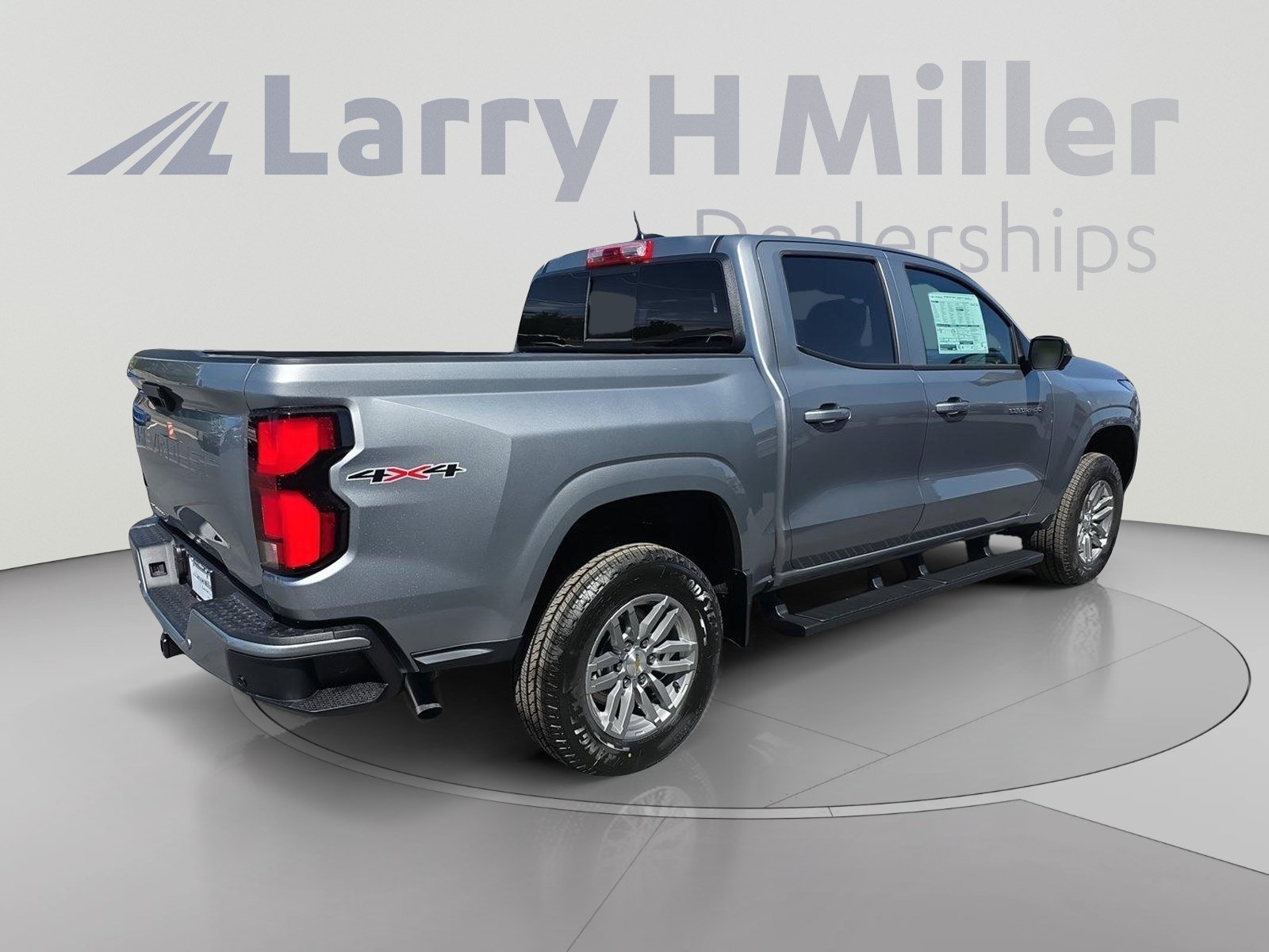 New 2026 Chevrolet Colorado LT w/ LT Convenience Package AWD/4WD image 13