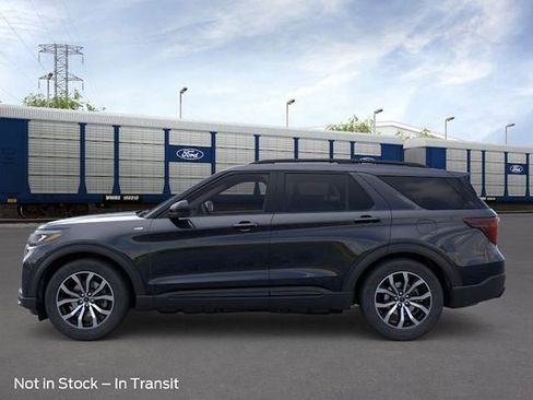 New 2026 Ford Explorer ST-Line AWD/4WD image 3