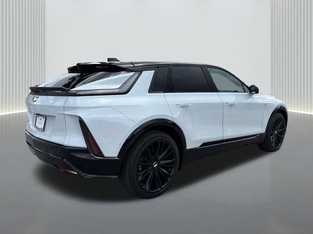 New 2026 Cadillac Lyriq Sport w/ LPO, ONYX Package RWD image 5
