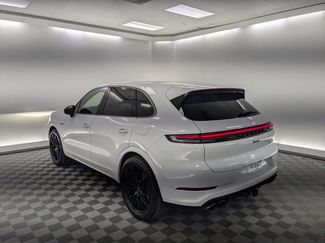 New 2026 Porsche Cayenne Turbo video 3