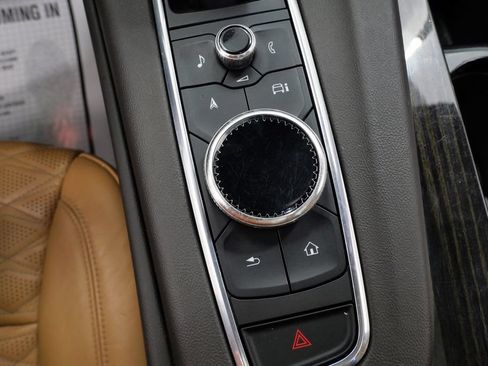 Used 2021 Cadillac Escalade Premium Luxury w/ Driver Assist Tech Package AWD/4WD image 33