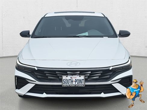 New 2026 Hyundai Elantra SEL Sport image 2