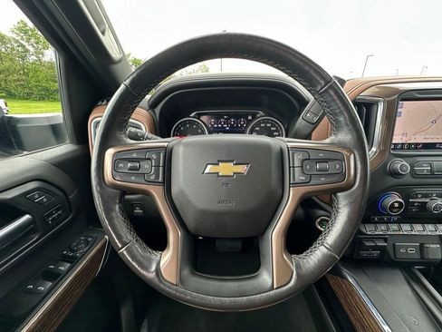 Used 2022 Chevrolet Silverado 3500 High Country AWD/4WD image 10