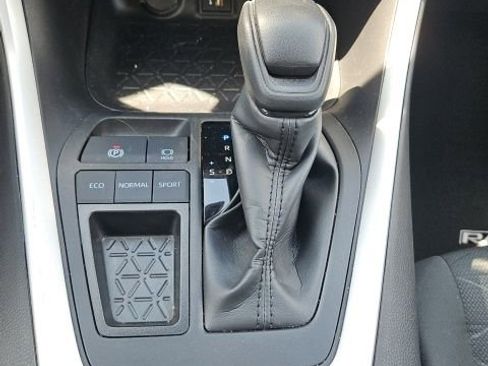 Used 2024 Toyota RAV4 XLE FWD image 52