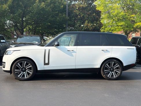 Certified 2023 Land Rover Range Rover Long Wheelbase SE AWD/4WD image 2