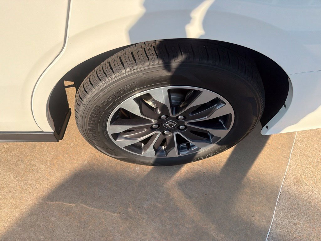 Certified 2024 Honda Odyssey EX-L image 15