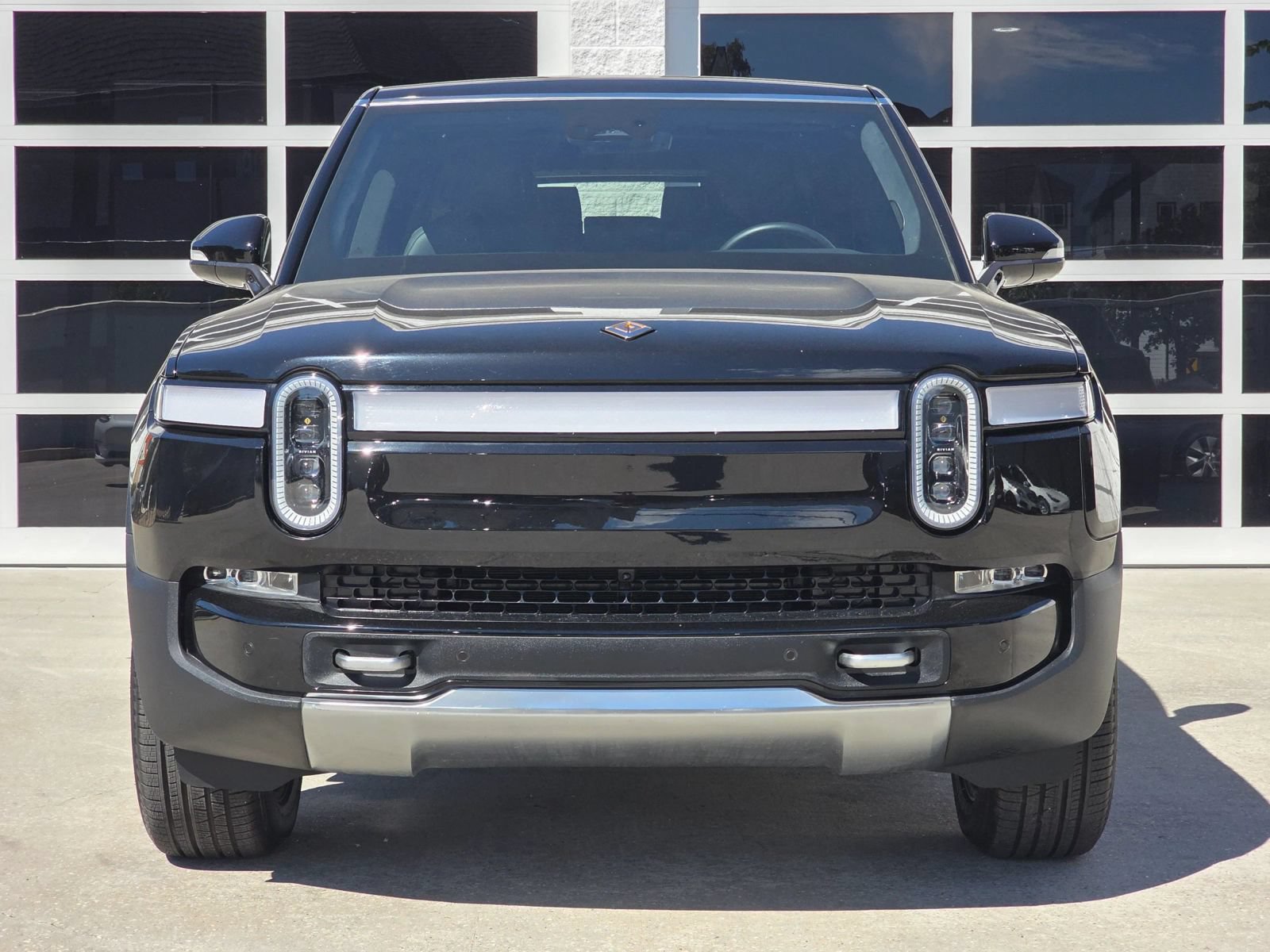 Used 2024 Rivian R1S Adventure Quad AWD/4WD image 10