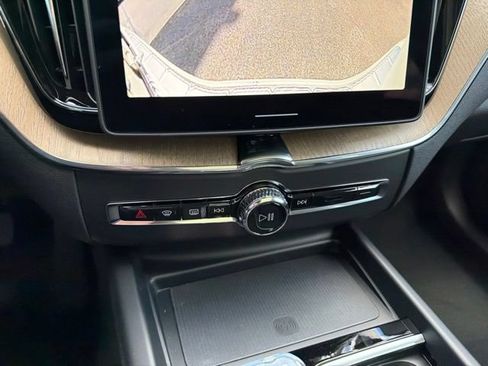 New 2026 Volvo XC60 B5 Plus w/ Protection Package Premier AWD/4WD image 20