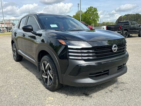 New 2026 Nissan Kicks SV w/ SV Premium Package image 3