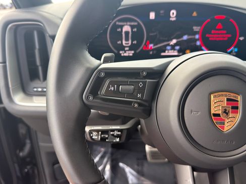 Used 2026 Porsche Cayenne S AWD/4WD image 20