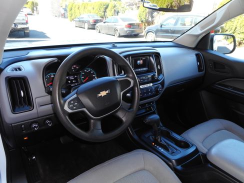 Used 2016 Chevrolet Colorado W/T w/ WT Convenience Package AWD/4WD image 15