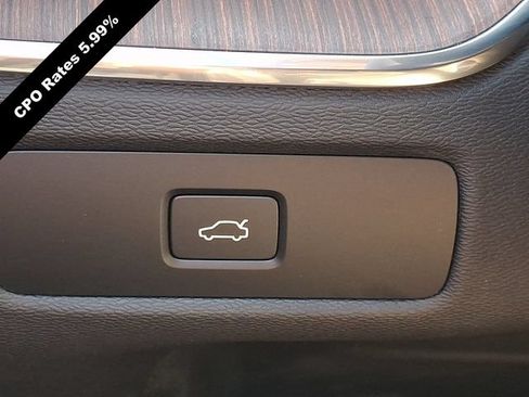 Certified 2023 Volvo XC60 B5 Ultimate w/ Climate Package AWD/4WD image 28
