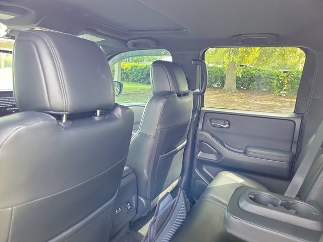 Used 2022 Nissan Frontier PRO-4X w/ Pro-4X Premium Package AWD/4WD image 11