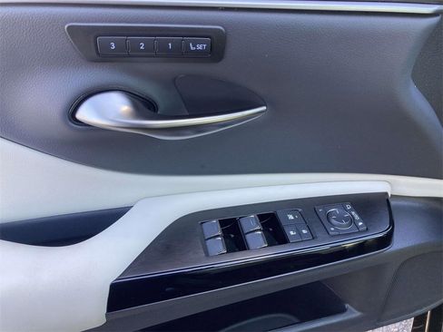 New 2025 Lexus ES 350 w/ Premium Package image 11