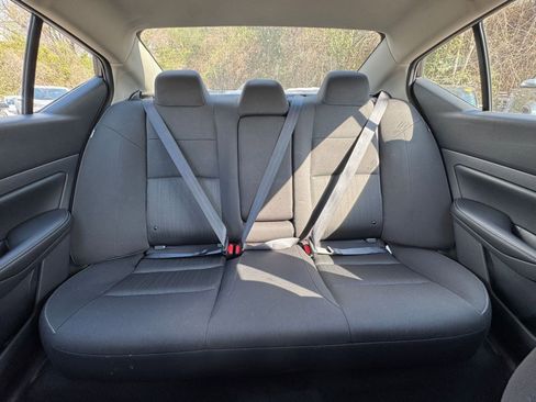 Used 2025 Nissan Altima 2.5 SV image 34