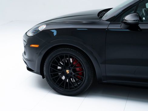 Certified 2023 Porsche Cayenne GTS image 11