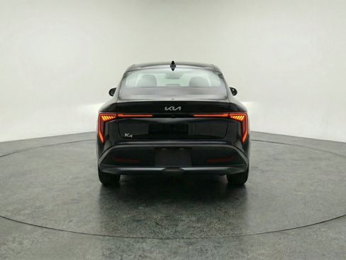 Used 2025 Kia K4 FWD image 7