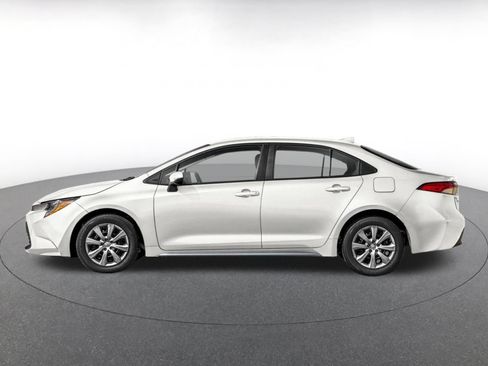 Used 2025 Toyota Corolla LE FWD image 3