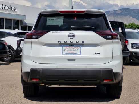 New 2026 Nissan Rogue Dark Armor AWD/4WD image 5