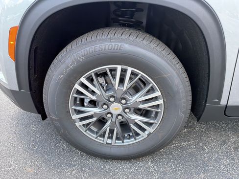 New 2026 Chevrolet Traverse LT FWD image 11
