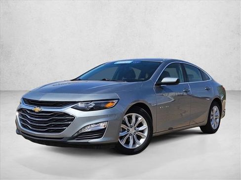 Used 2025 Chevrolet Malibu LT image 1