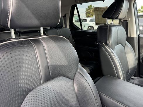 Used 2023 Honda Pilot Elite image 9