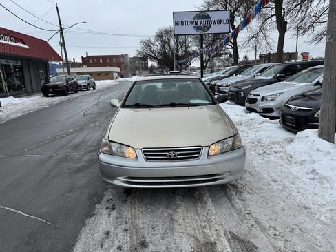 Used 2001 Toyota Camry LE image 4