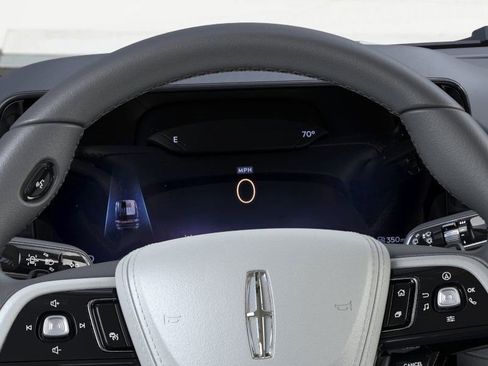 New 2026 Lincoln Aviator AWD image 13