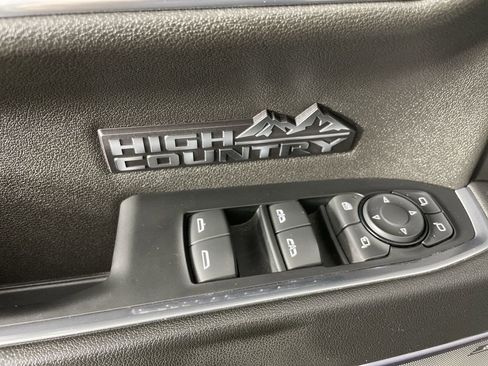 Used 2024 Chevrolet Silverado 1500 High Country w/ Technology Package image 22