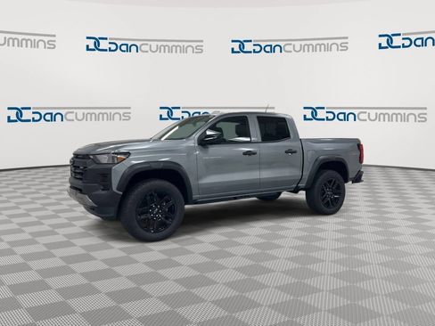 Used 2024 Chevrolet Colorado Trail Boss w/ Technology Package AWD/4WD image 4