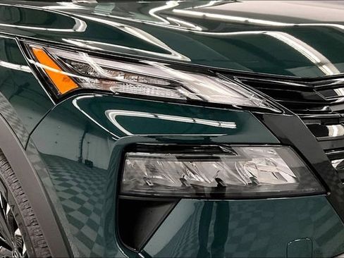 New 2026 Nissan Rogue SV image 15